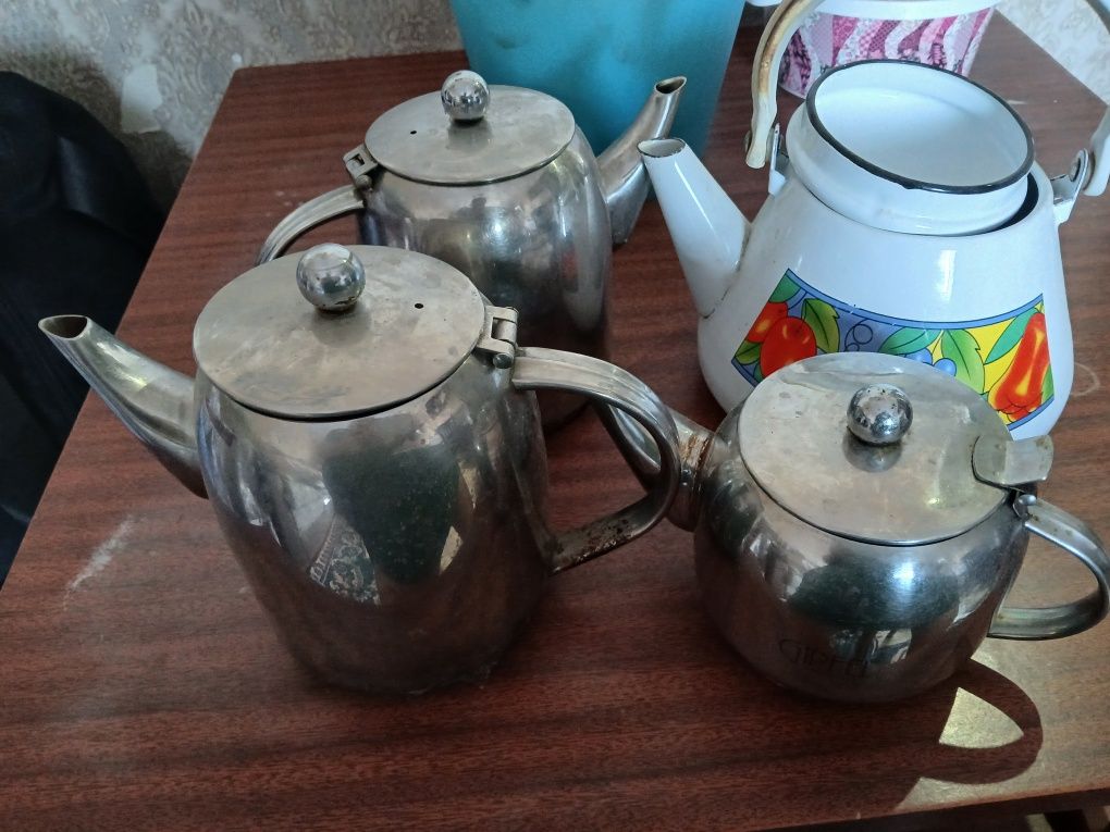 Продам разные посуды кесешки чайники