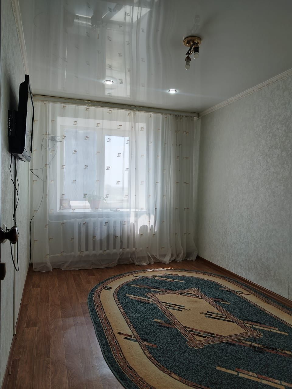 Продам 4-х комнатную квартиру !
