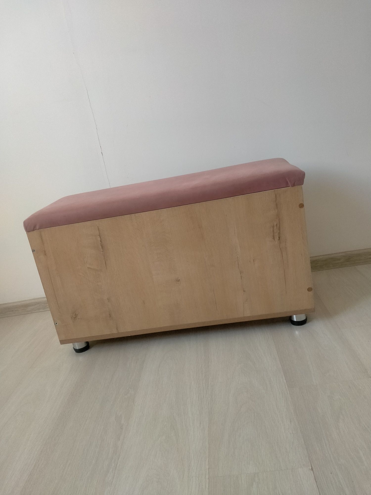 Тумба для бутика