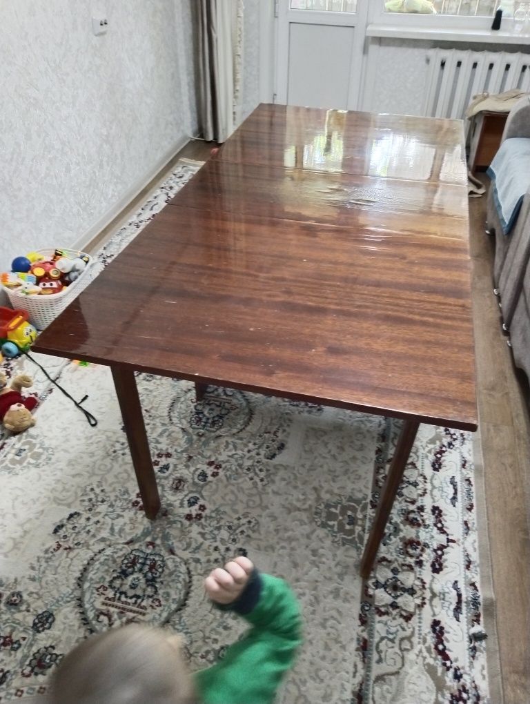 Продам стол б/у продам стол б/у