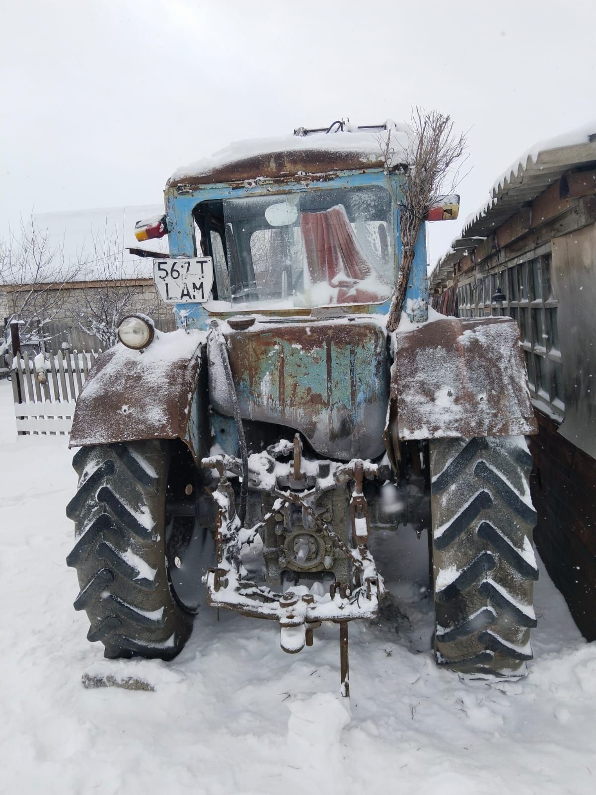 Продам Трактор в комплекте