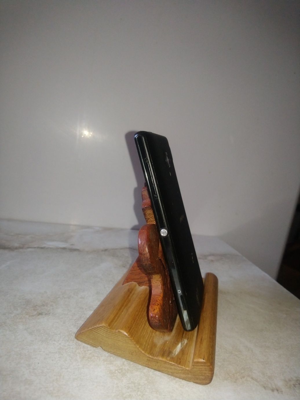 Продам телефон Sony Xperia ZL  C6503