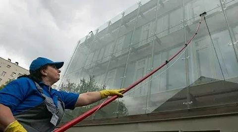 Мойка фасада и окон, мытье окон и фасада
