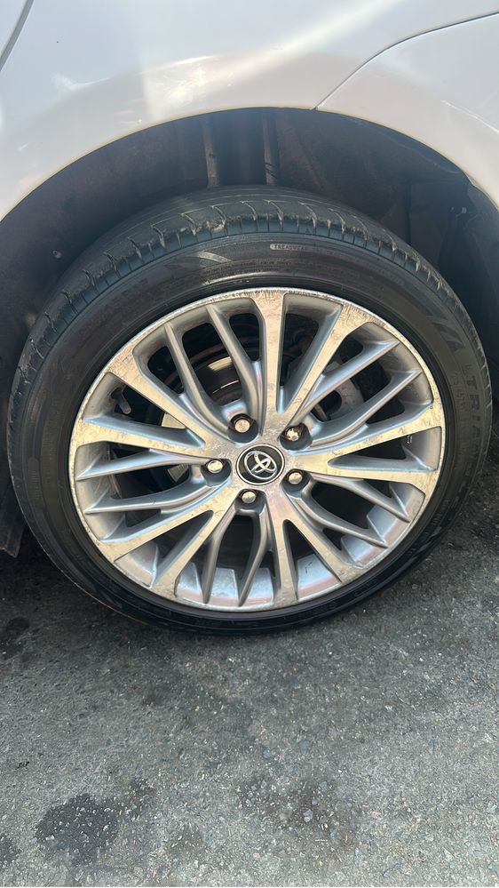 Диски от камри 70 R17 с резиной