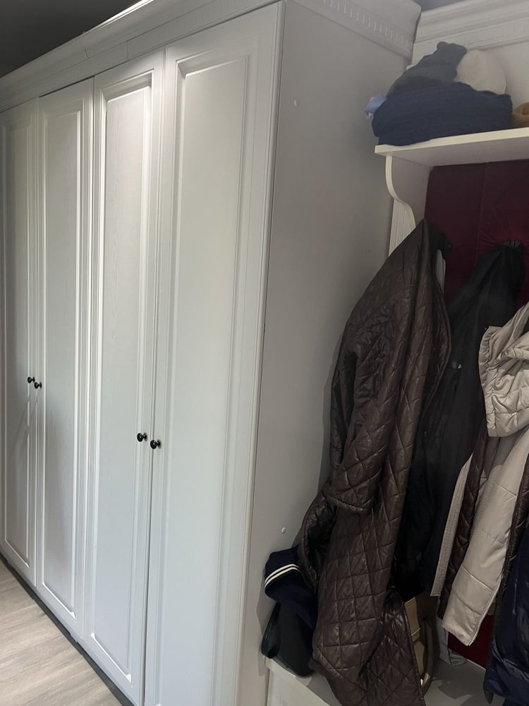Продам шкаф +вешалка для прихожей