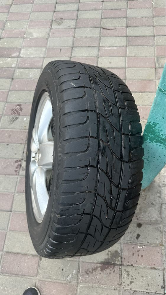 Диски оригинальные на Порше Каен с шинами Pirelli