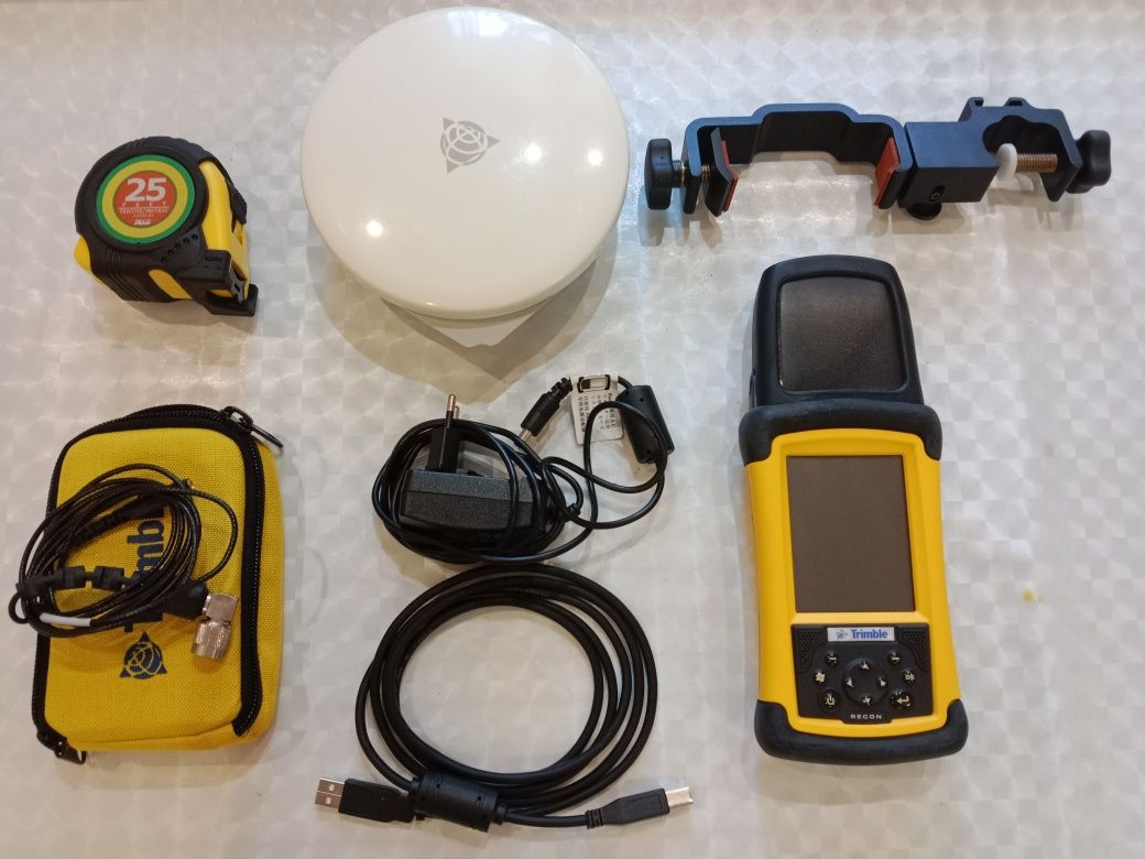 Продаю новый геодезический приёмник Trimble R3, по цене договоримся!