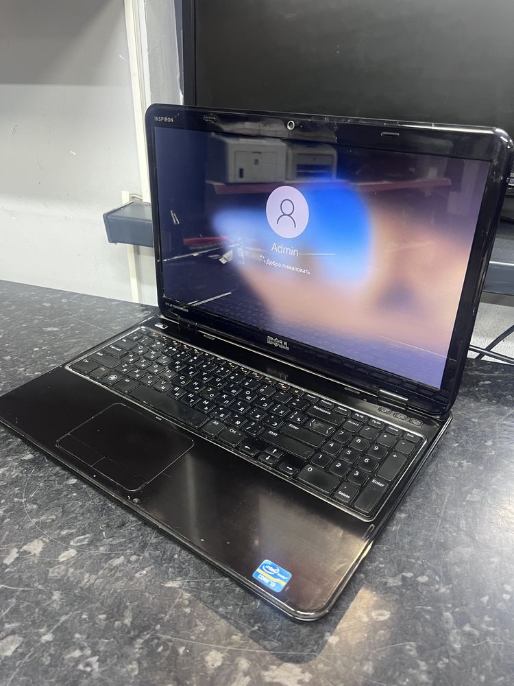 Ноутбук Dell Core i3