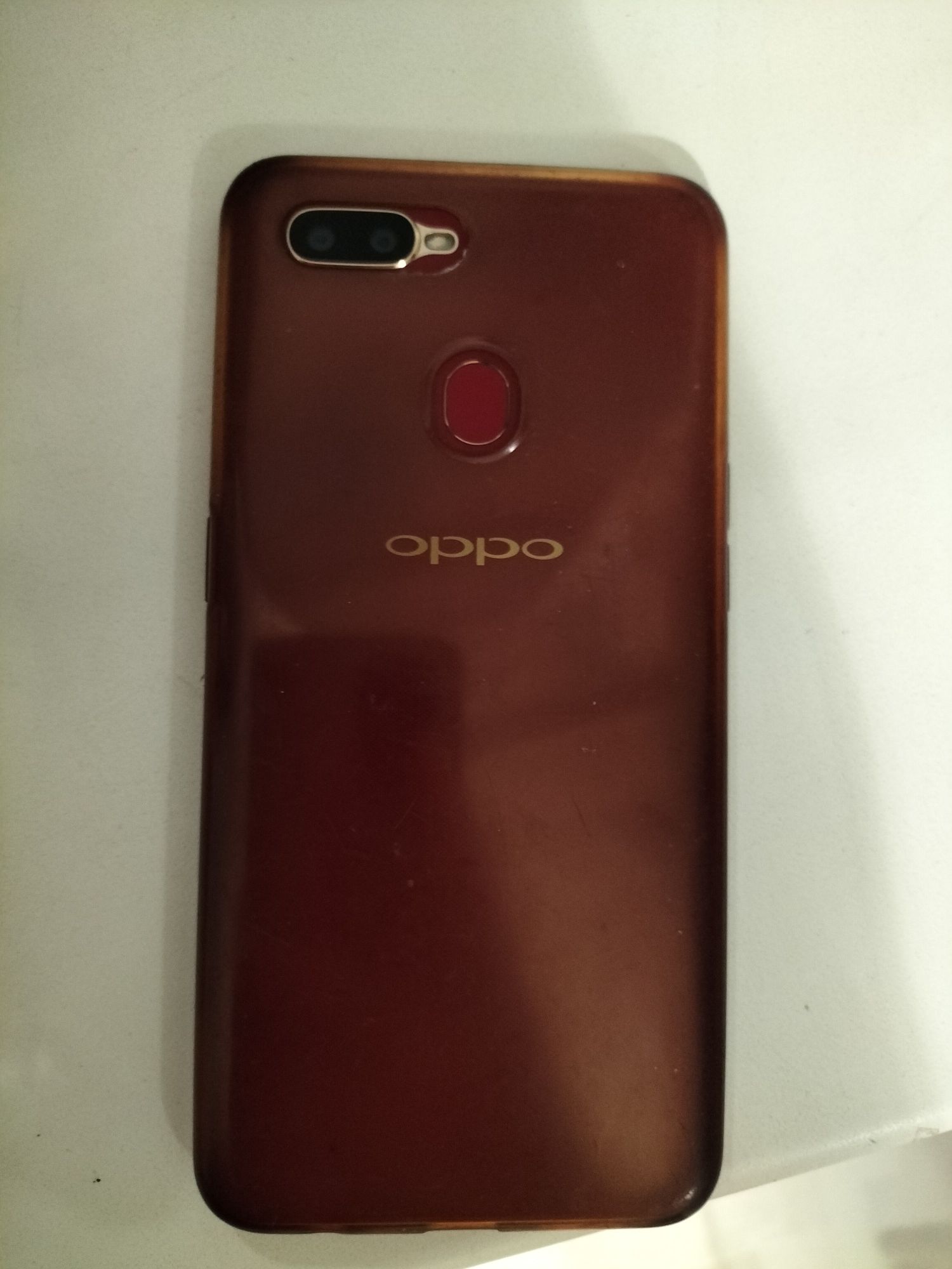 продам телефон OPPO A5S