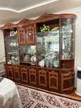 Продам классическую шкаф для посуды