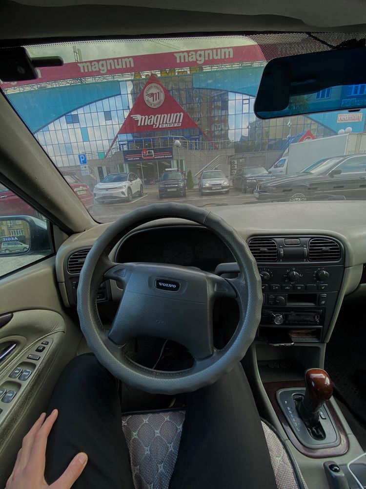 VOLVO S40 1-поколение 2000г. 2.0 обьем