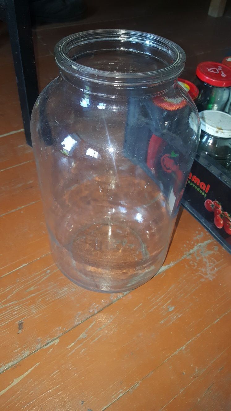 Продам банки все что на фото