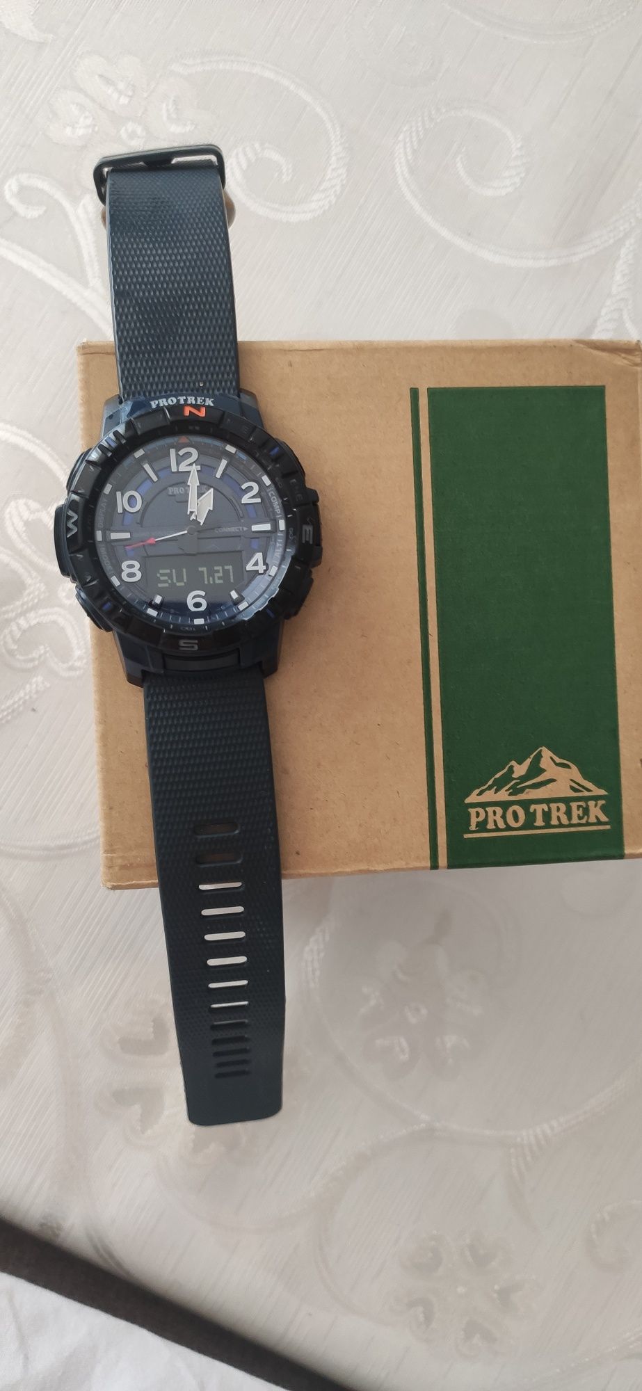 Наручные часы Casio Protrek