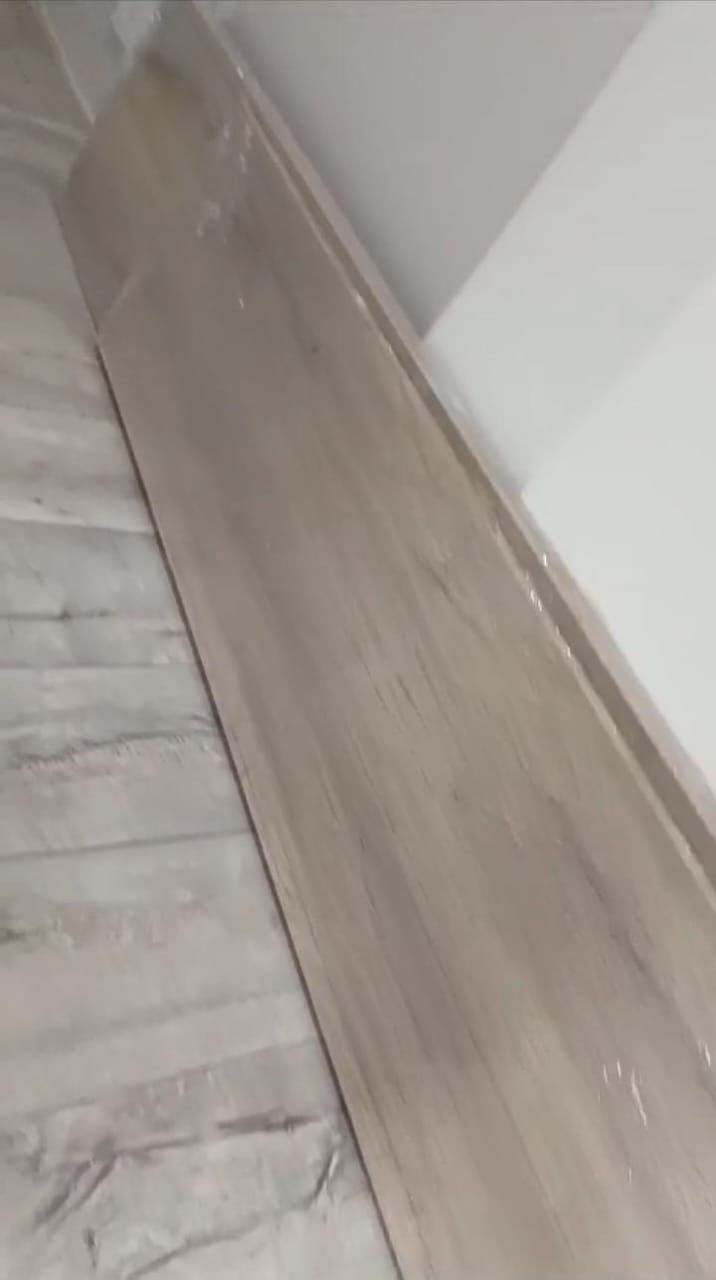 НОВЫЙ комплект прихожую