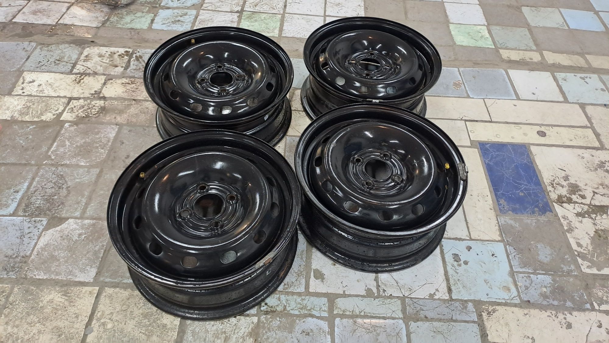 Продам диски размер 14