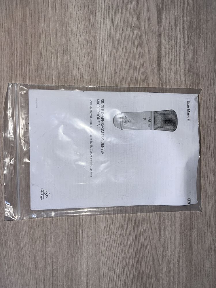 Микрофон Behringer B1 (требует рмонта)