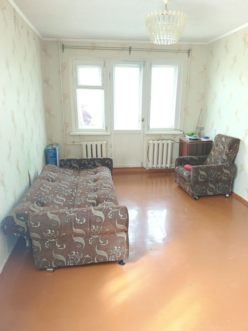 Продам 1 х комн . 2 -35, 2 этаж.