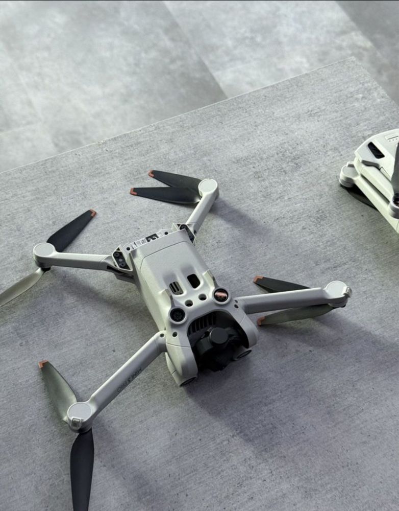 Тушка квадрокоптера Dji Mini 3 Pro