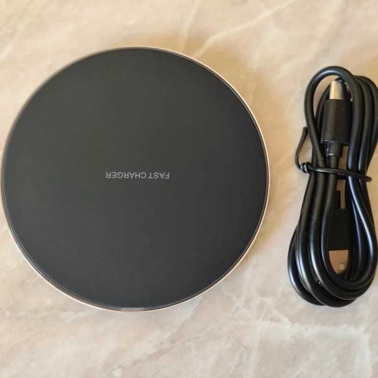 Беспроводная зарядка универсальная Fast charger