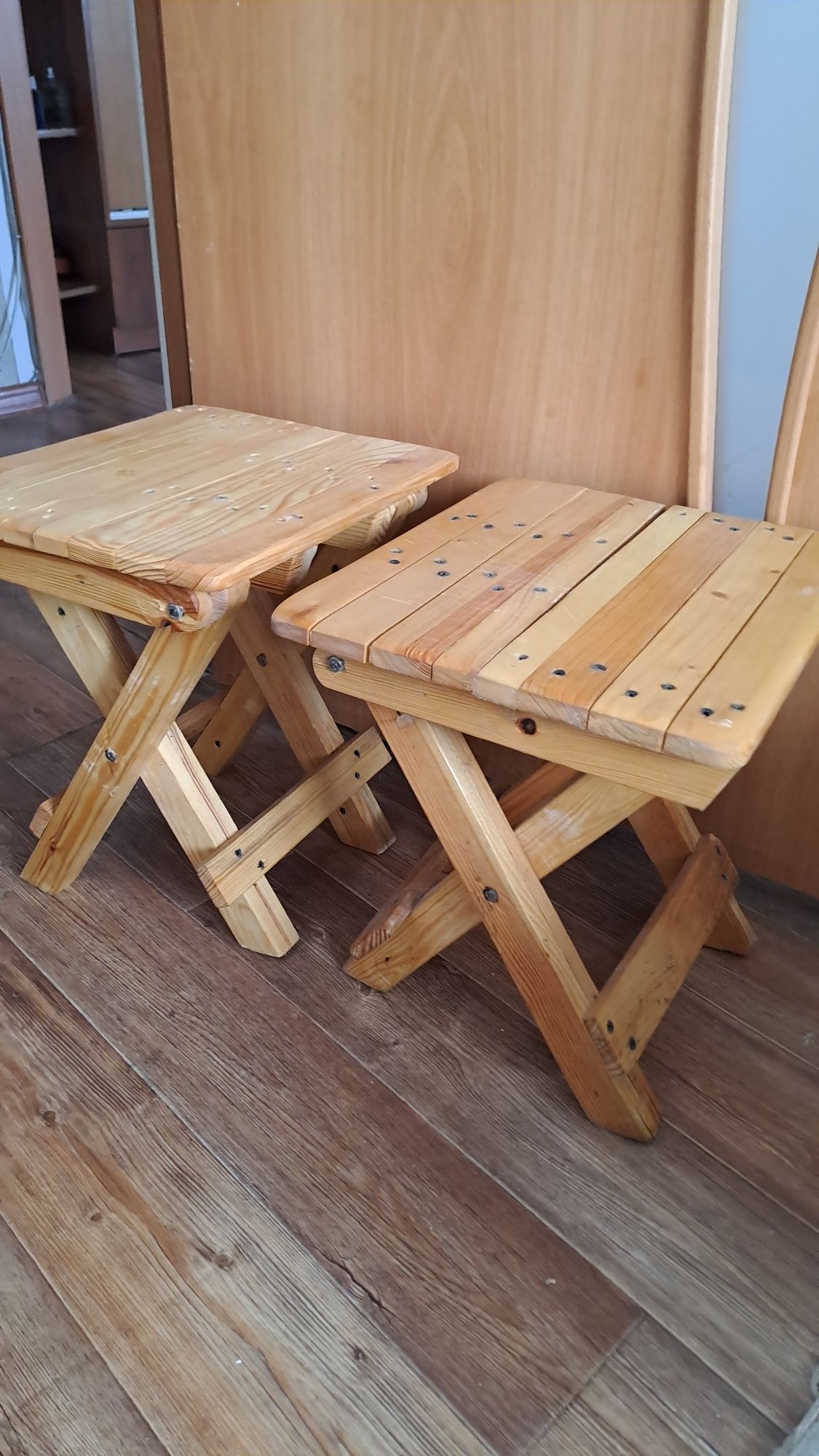 Продаж стулья рыбалка и дома