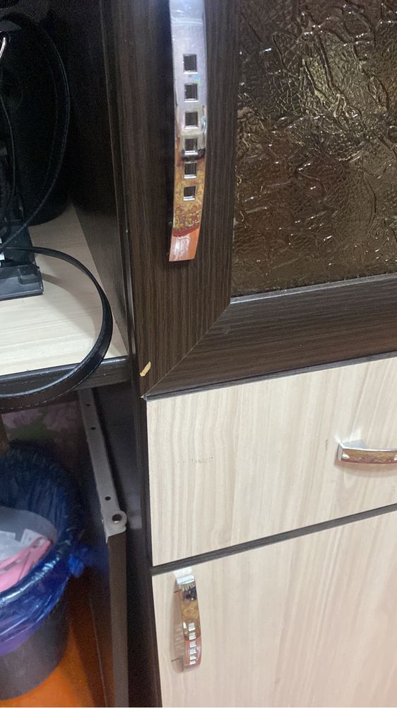продам угловой компьютерный стол