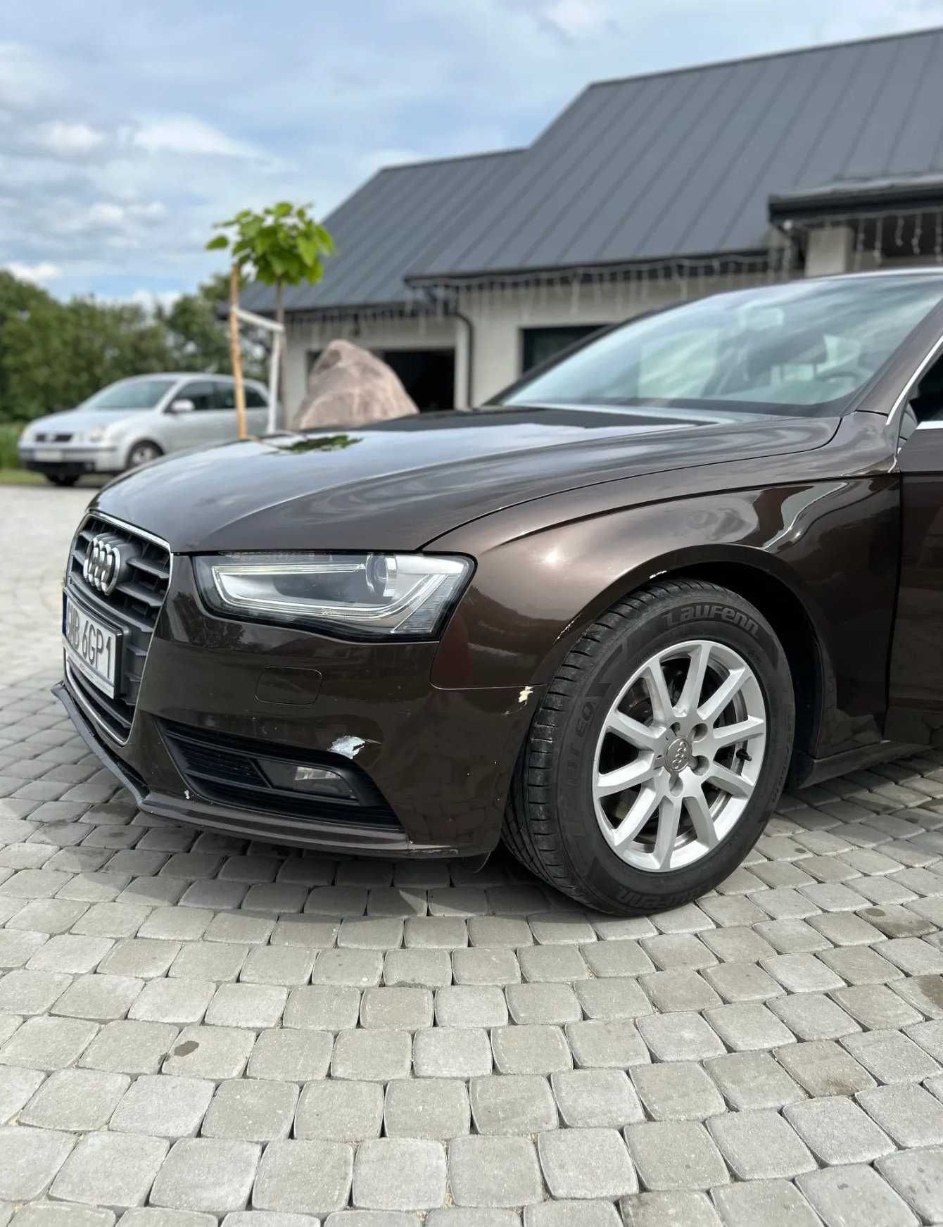 Автомобиль Audi A4