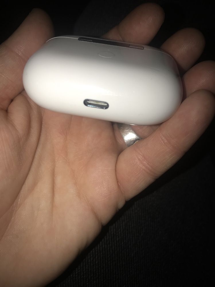 Продам AirPods PRO