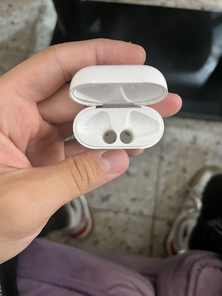 Срочно продам Airpods 2