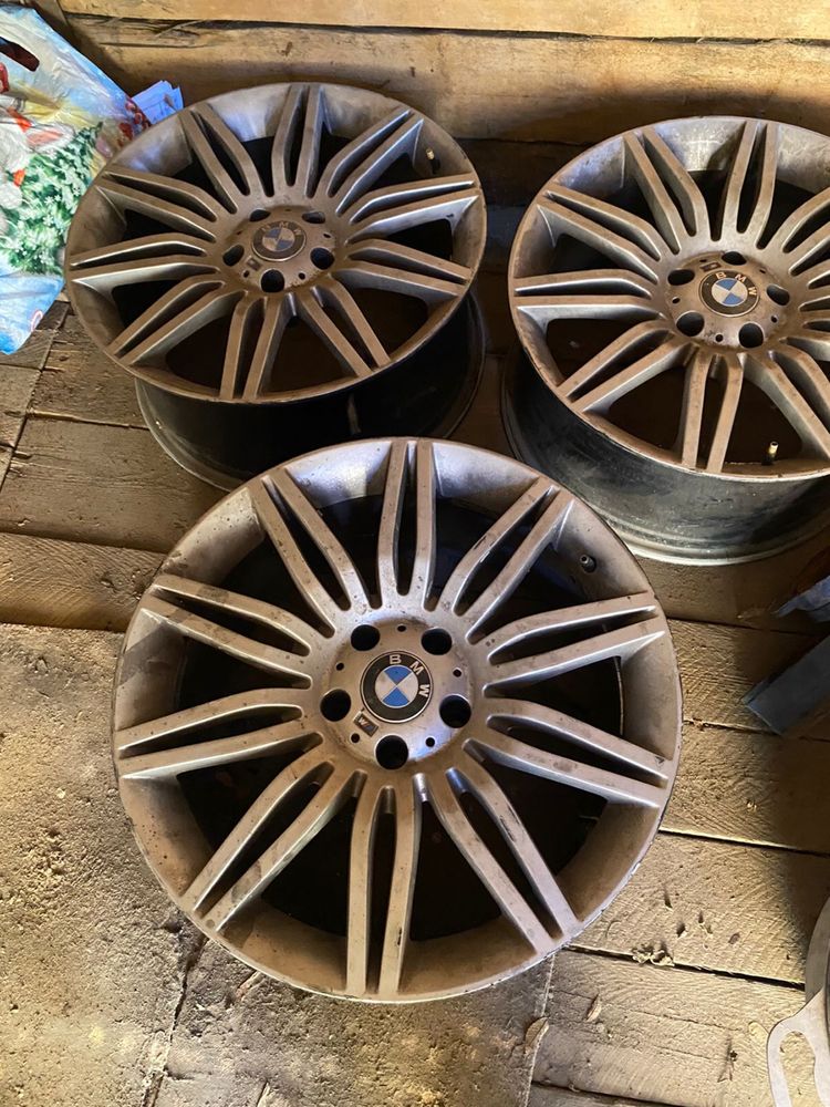 Продам 4 диска BMW