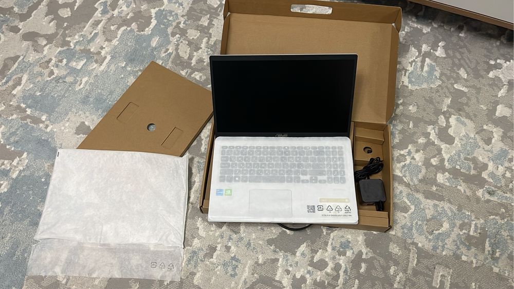 Продается ноутбук Asus VivoBook