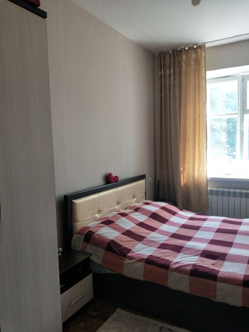 Продам 3-х комнатную квартиру срочно.