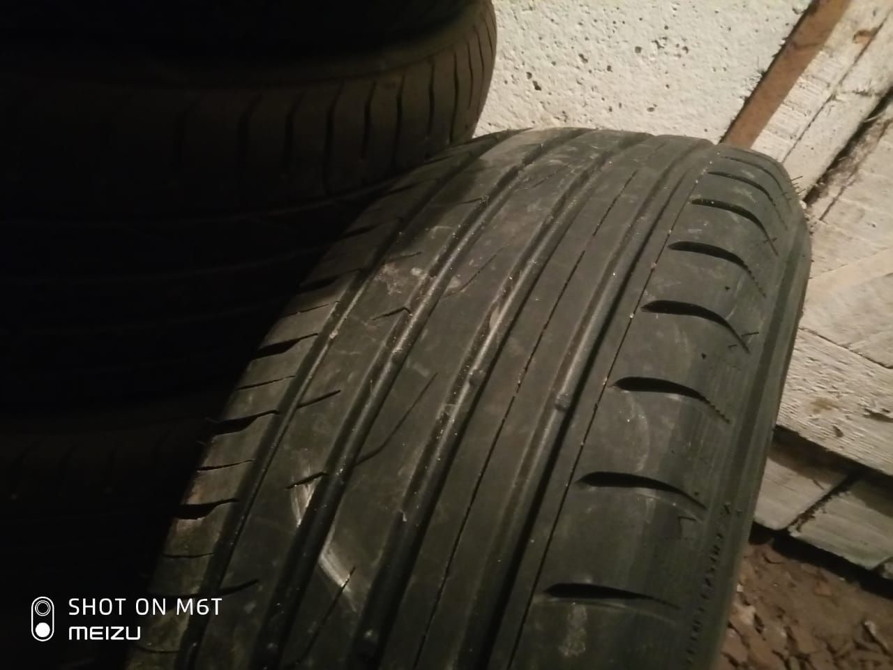 Продам комплект R15 (диски 5*112 с НОВОЙ летней резиной)