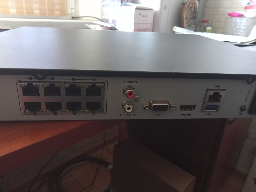 Видеорегистратор IP 8 портовый дополнительно ничего не надо покупать