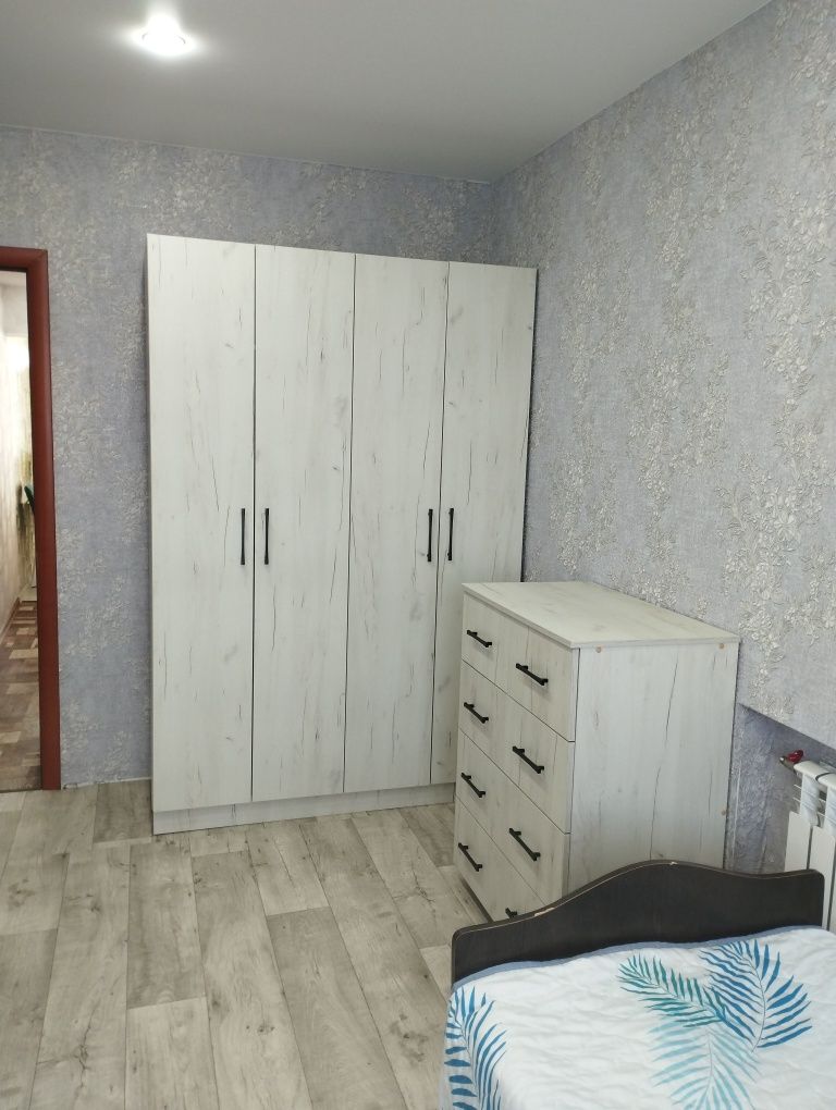 Сдам 2 комн квартиру,в центре Борового