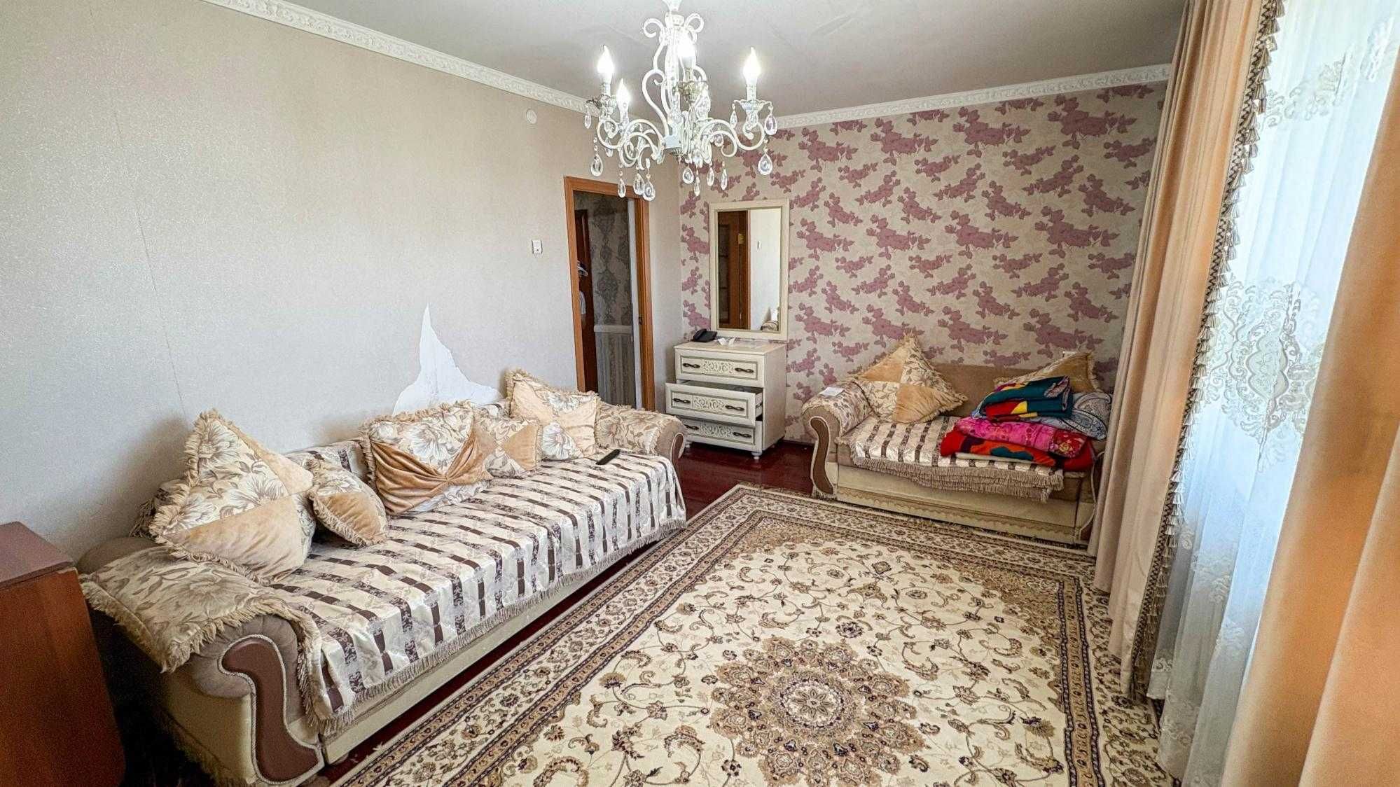 продается 2 ком в центре Айым