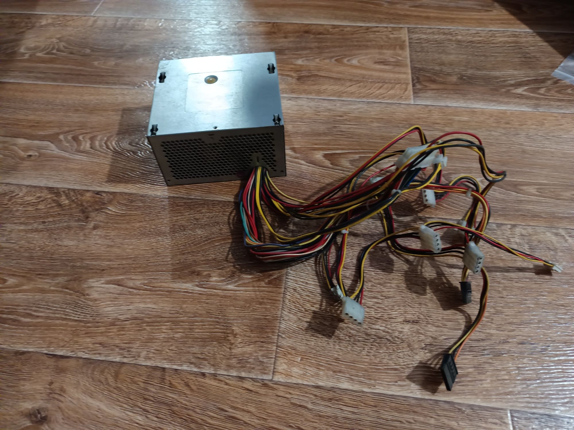 Продам блок питания pl-450
