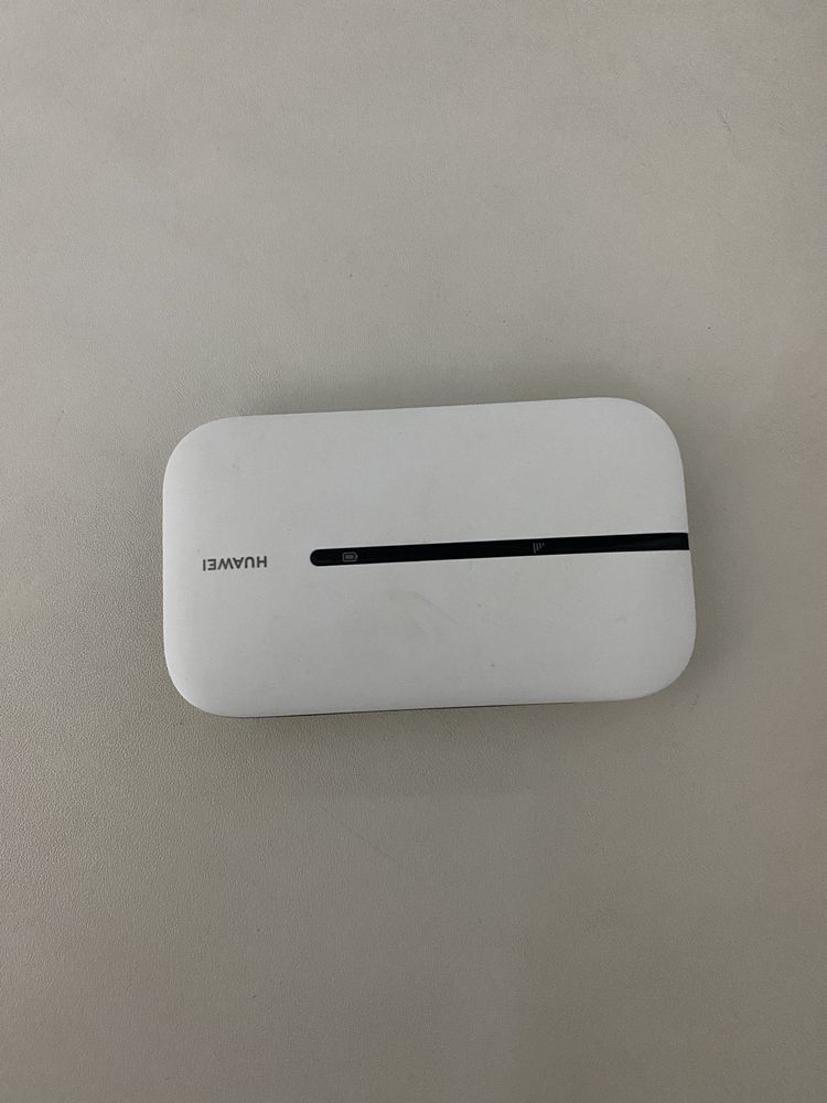 Карманный роутер Huawei Mobile Wifi 3S