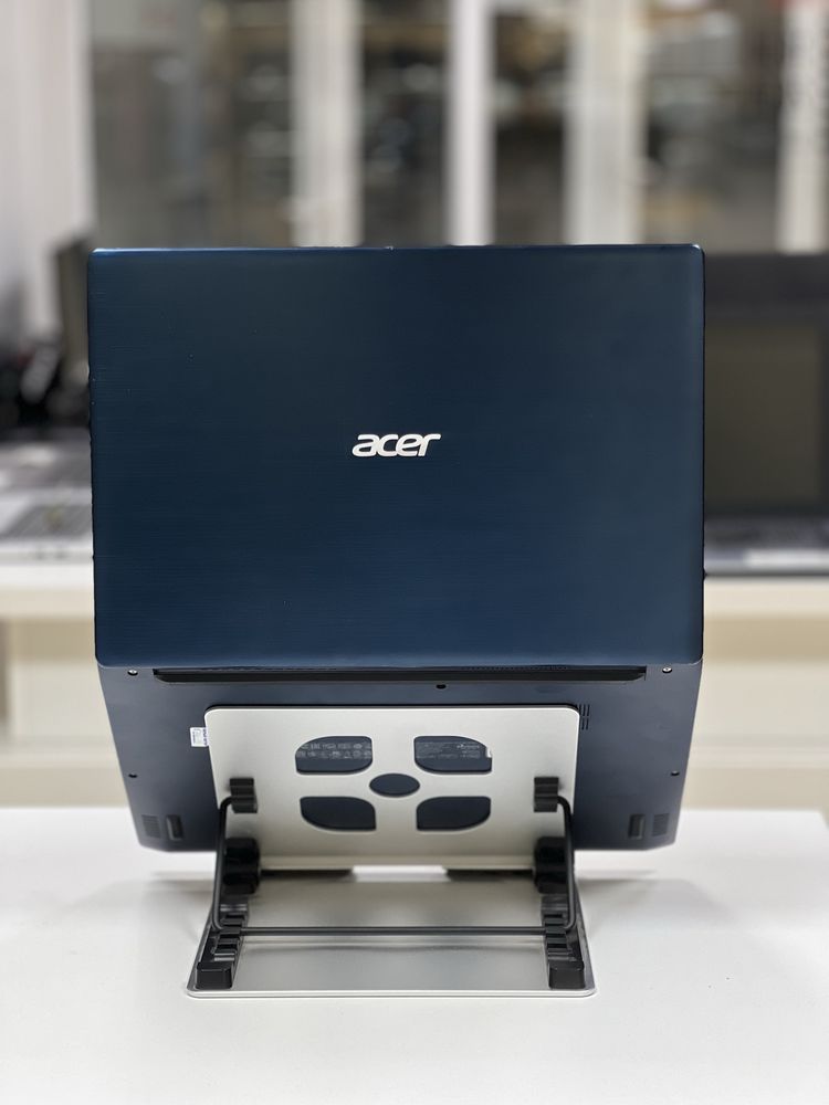 Acer SWIFT | Core i3-7130U | ОЗУ 4Gb | SSD 256Gb
