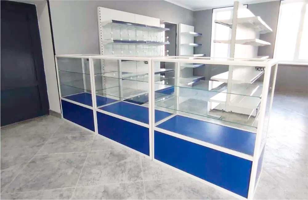 Прилавок витрина стеклянная из профиля, оборудование для магазина shvp