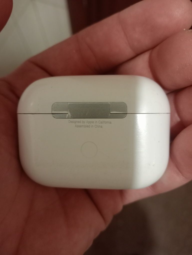 Продам наушники AirPods Pro оригенал