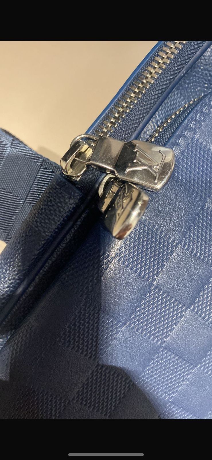 Louis Vuitton Avenue Sling Bag