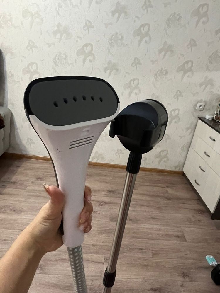 Паровый утюг новый