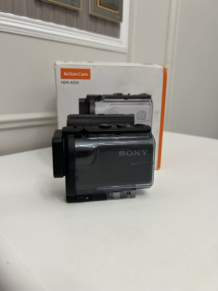 Экшн камера sony HDR-AS50