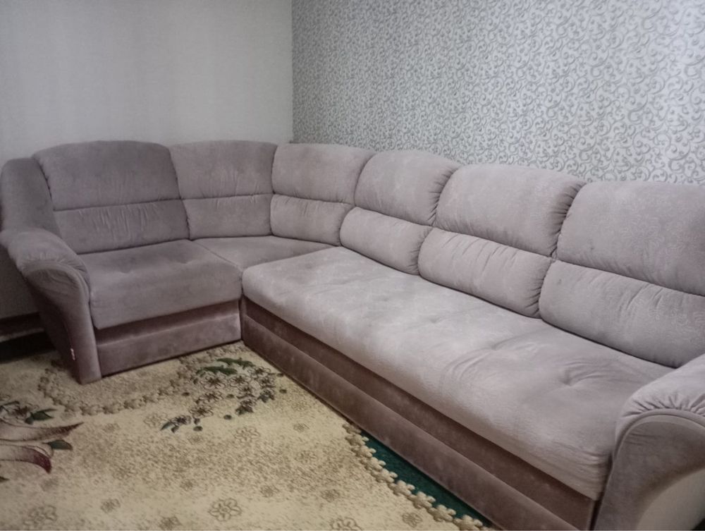Диван, в отличном состоянии