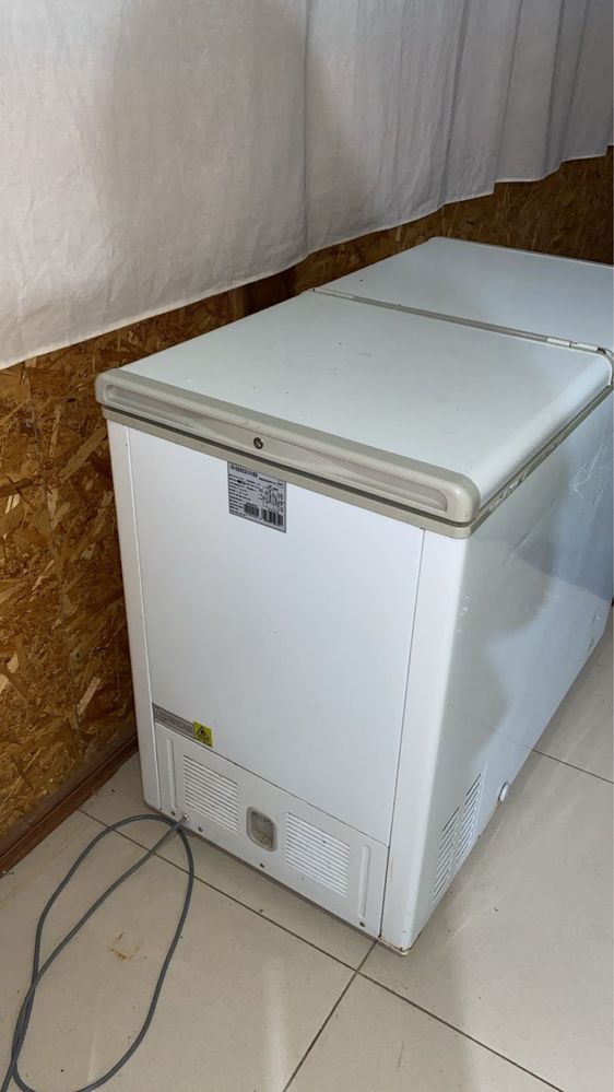 Продам морозильник