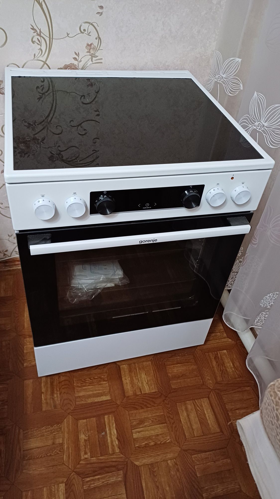 Продам электро печь новая GORENJE