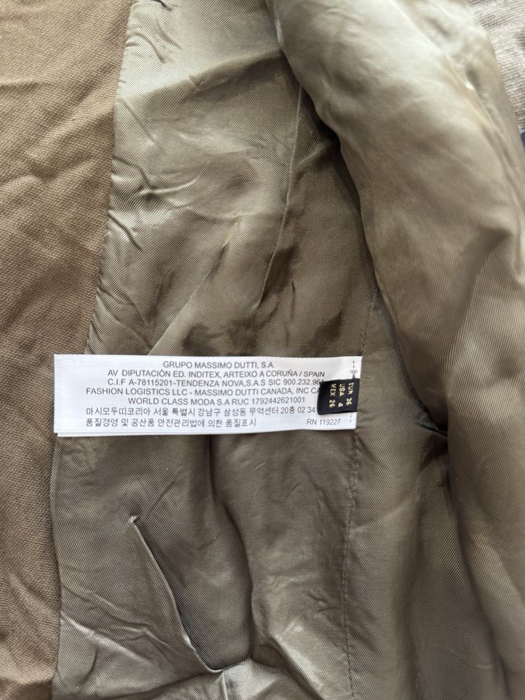Продам женский костюм
