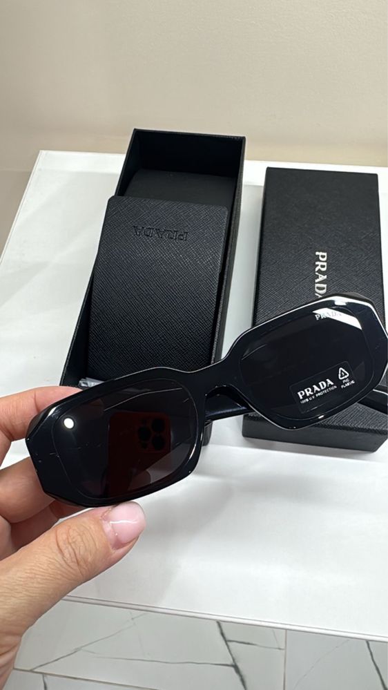 Солнцезащитные очки PRADA (ЛЮКС)