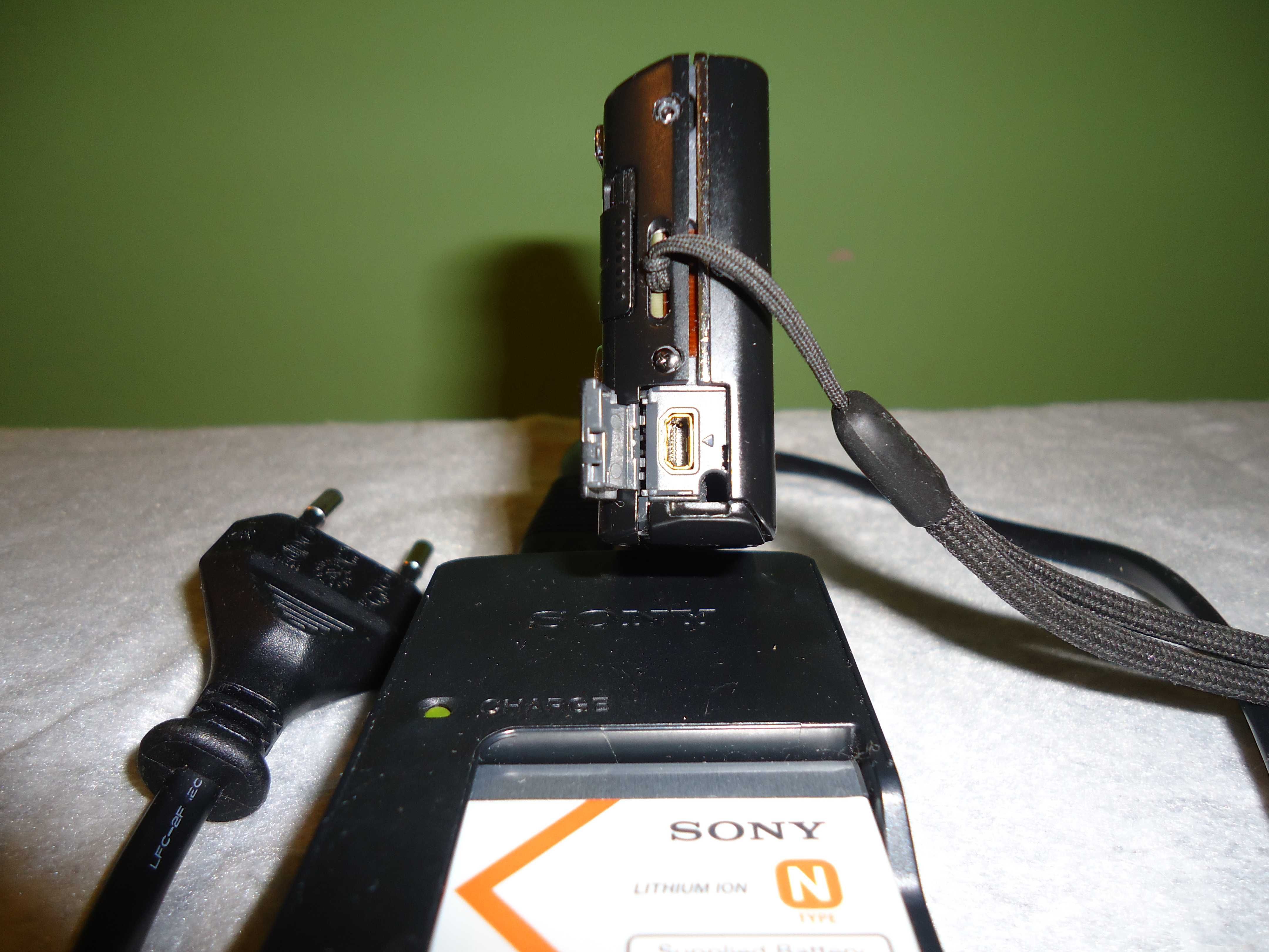 цифровой фотоаппарат SONI DSC-W610. В НЕ РАБОЧЕМ СОСТОЯНИИ. Обмен.