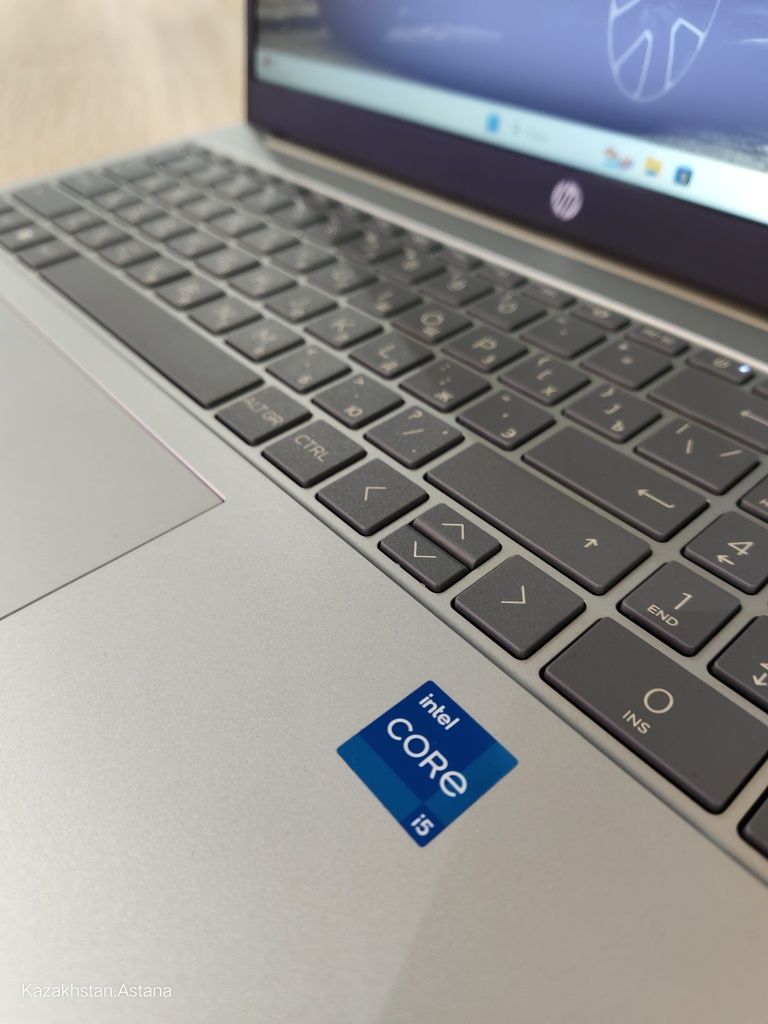 Ноутбук HP Laptop core i5 8GB Ram 512 SSD